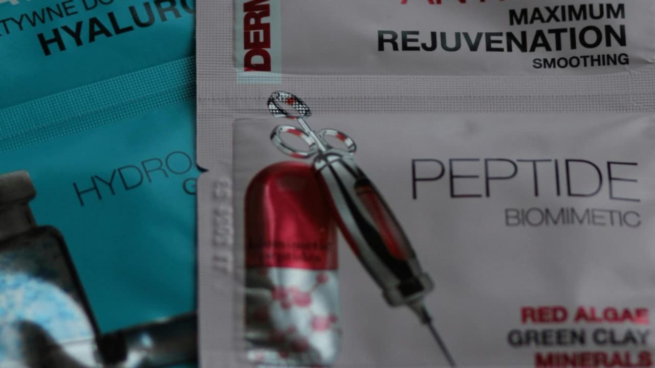 Peptides are suitable for all skin types, including sensitive skin.