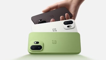 OnePlus 15T Launched With Snapdragon 8 Elite Gen 5 Chip, 7,500mAh Battery — Full Specs, Features, Price