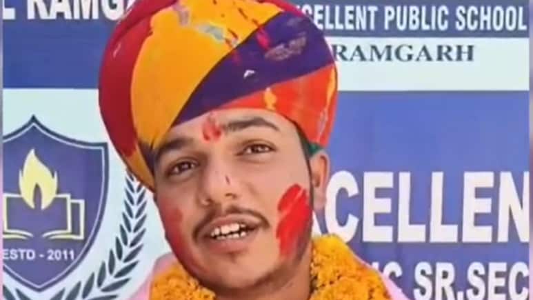 Rajasthan Board Result 2026: डूंगरपुर जिले से ईश्वर पाटीदार ने किया टॉप, 99.50% लाने के बाद अब IAS बनने का है सपना