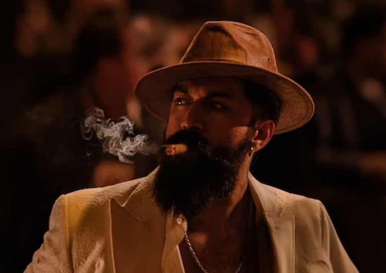 Toxic Release Date Changed: टॉक्सिक अब 19 मार्च को नहीं होगी रिलीज, धुरंधर 2 का डर नहीं ईरान-इजरायल-अमेरिका बने वजह