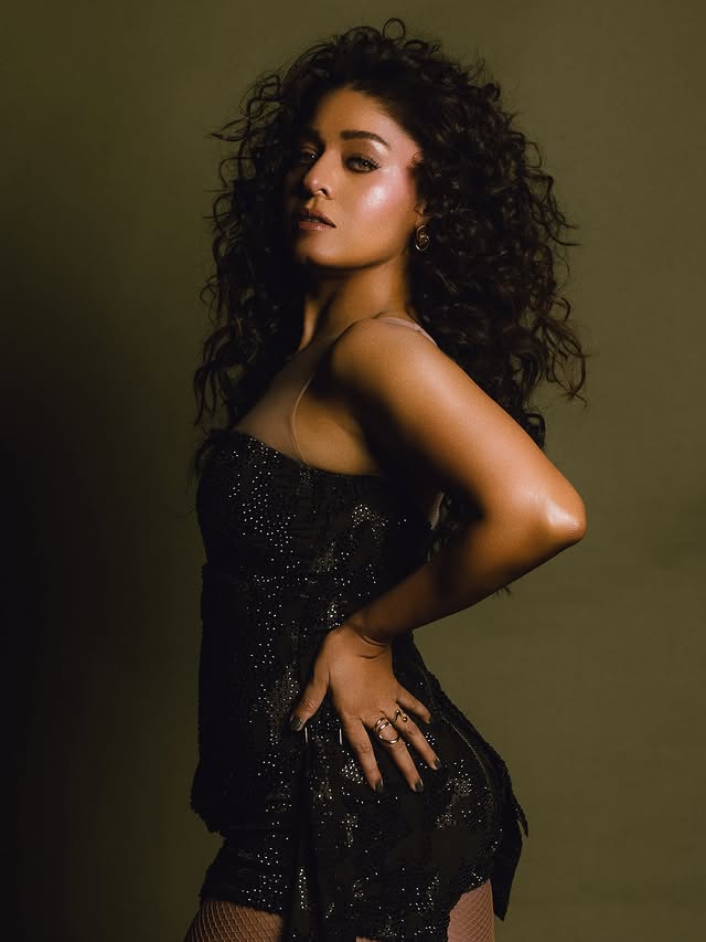 Days After Sunidhi Chauhan's Emotional Viral Video, Singer Postpones Kolkata Concert