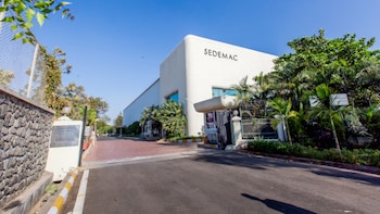 Sedemac Block Deal: HDFC Life Among Three Holders Likely To Sell Rs 1,330-Crore Stake