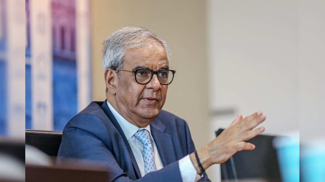 Kotak Mahindra Bank Open To Deals As CEO Vasvani Touts Large Capital