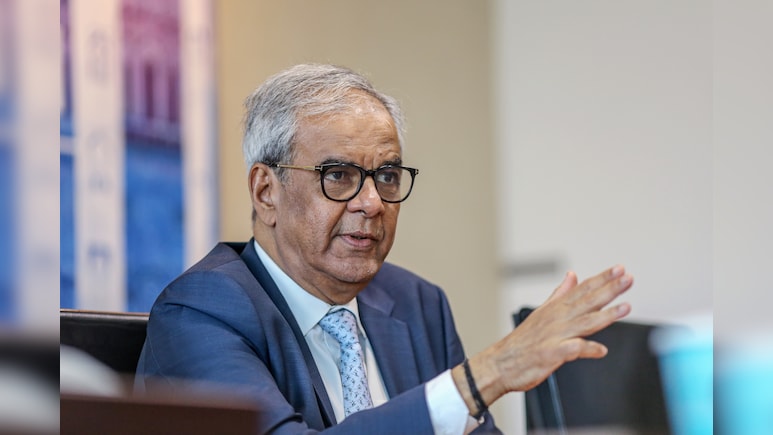 Kotak Mahindra Bank Open To Deals As CEO Vasvani Touts Large Capital