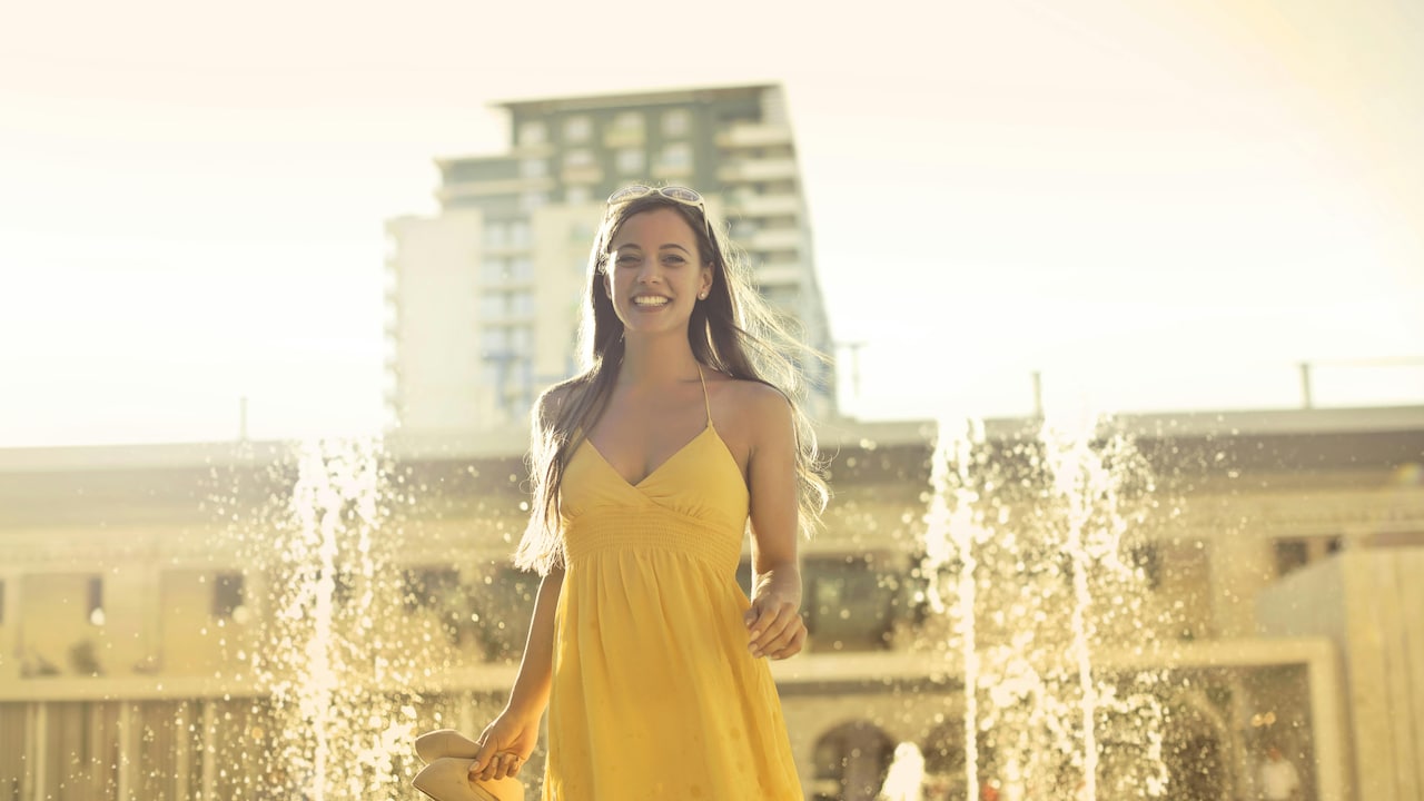 Tiered Dress Styling Guide: Easy Ways To Add Shape And Avoid Bulk