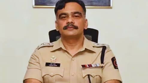 Who is SP Tushar Doshi? : तुषार दोशी कोण आहेत?&nbsp;मराठा आंदोलनाचा वाद ते विधानपरिषदेत निलंबनाची घोषणा