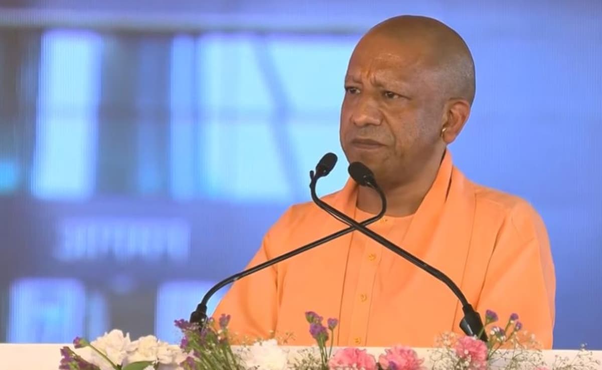 जेवर के किसानों का भी उतना ही योगदान, नोएडा एयरपोर्ट के उद्घाटन पर सीएम योगी ने जमकर की तारीफ