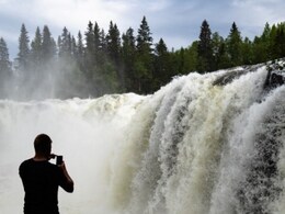 World  Happiness Report 2026: सोशल मीडिया से घट रही युवाओं में खुशी, ट्रेंड को रोकने की दी गई चेतावनी