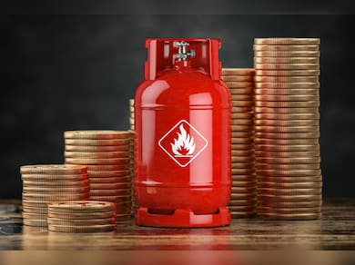 LPG Shortage Updates: Mobile And Internet Services May Get Impacted; Supply Crunch Hits Mumbai, Bengaluru, Kolkata