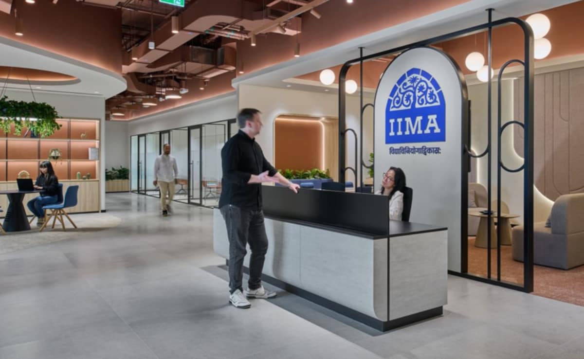 IIM Ahmedabad Opens Admissions For General Management Programme, Check Details