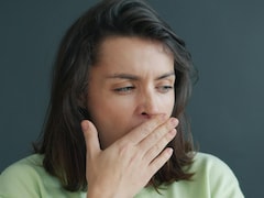 सामने वाला ले जम्हाई और आपको भी आ जाए उबासी? जानिए दिमाग के इस अजीब लेकिन दिलचस्प कनेक्शन का सच