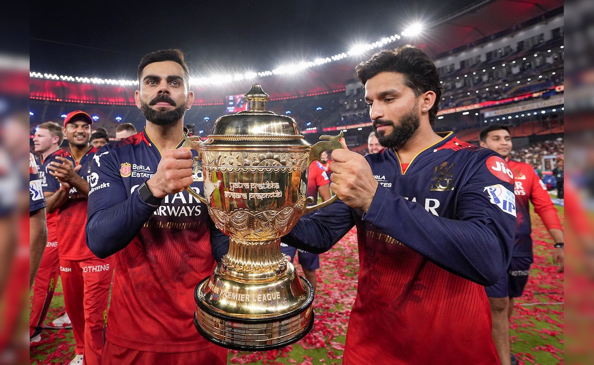 IPL 2026: धमाकेदार होगी शुरुआत, सीजन ओपनर में इस टीम का सामना करेगी RCB, सामने आया बड़ा अपडेट