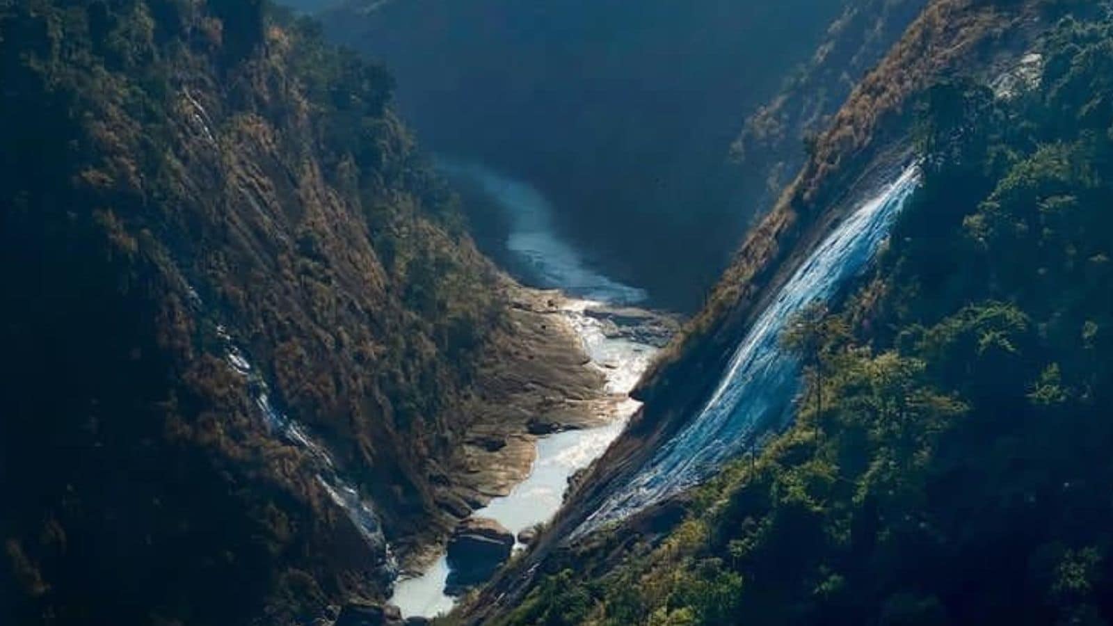 Why Duduma Falls, A Hidden Odisha Waterfall, Is Getting Attention After Anand Mahindra's Viral Post