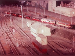 20 मार्च को रिलीज हुई 18 सितारों से सजी इस फिल्म में दौड़ी थी &lsquo;मौत की ट्रेन&rsquo;, 5 साल में बनी, करोड़ों झोंके फिर भी नहीं बन पाई सुपरहिट