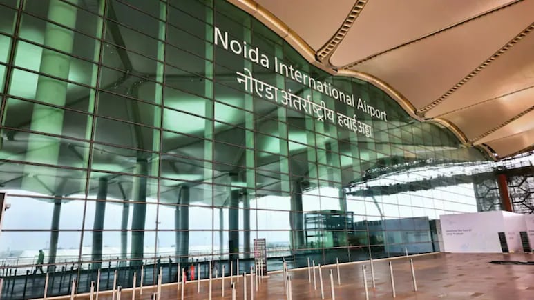 Noida Airport Guide: नोएडा एयरपोर्ट शुरू, पहली उड़ान से लेकर बस-मेट्रो रूट तक, वे 10 बातें जो सब जानना चाहते हैं