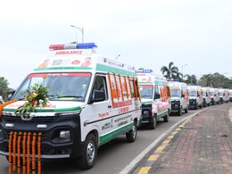 छत्तीसगढ़ को 370 नई एम्बुलेंस, CM साय ने दिखाई हरी झंडी; शहर में 15 और गांव में 30 मिनट में पहुंचेगी 108 सेवा