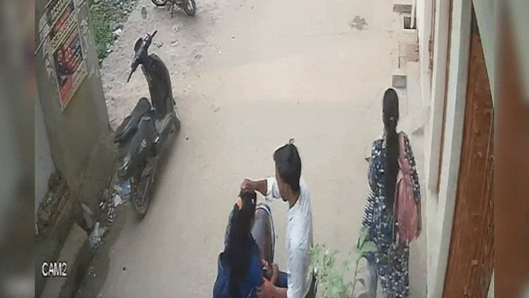 गाड़ी रोकी, लड़की की मांग भरी और फिर बैठाकर ले गया... रोहतास में सरेआम सड़क पर हुई 'शादी'; वीडियो वायरल