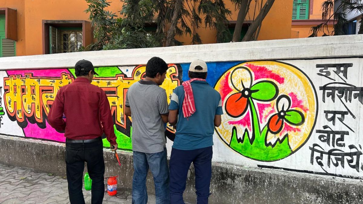 Ground Report: Bhabanipur Weighs 'Bengal's Daughter' Versus Calls For Change