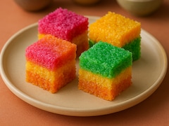 Colorful Nariyal Barfi Recipe For Holi: होली की खुशियों को करें दो गुना, घर पर बनाएं ''कलरफुल नारियल बर्फी