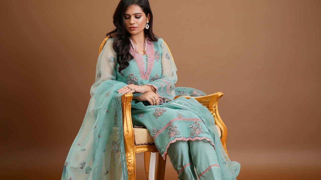 Which unstitched dress material do you want to grab from Myntra Birthday Blast?