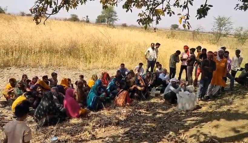 damoh man suicide on video call blackmail allegation in Madhya pradesh