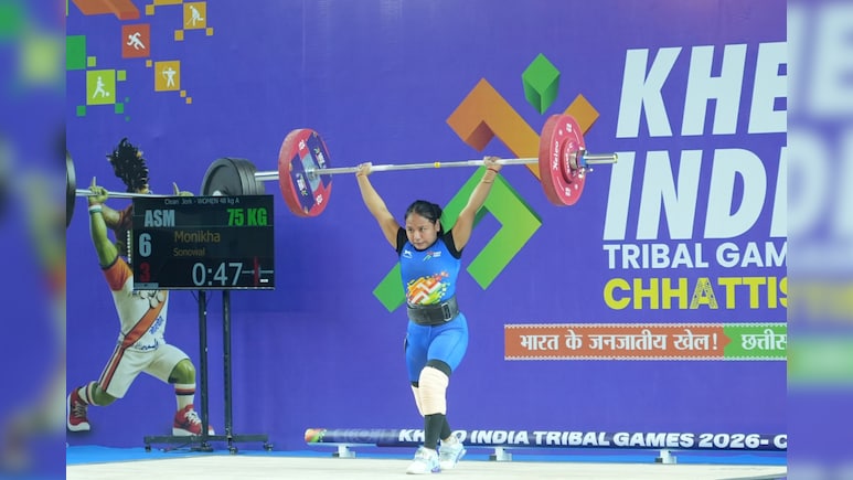 राजमिस्त्री की बेटी ने रचा इतिहास; असम की मोनिखा सोनोवाल ने वेटलिफ्टिंग में जीता गोल्ड मेडल, लंबा है संघर्ष