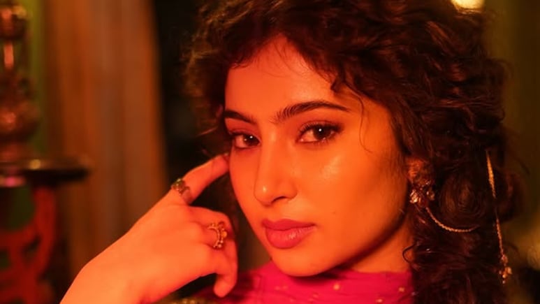 Sara Arjun Credits <i>Dhurandhar's</i> Success For Joining Social Media In Viral Clip