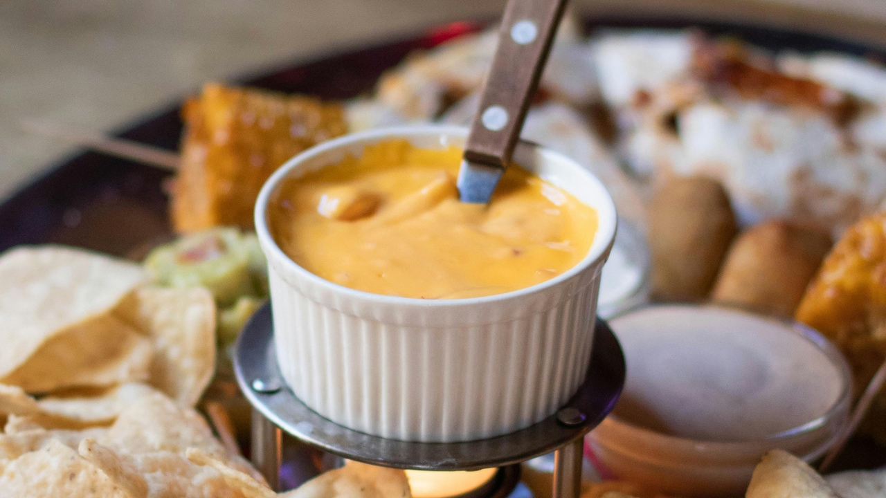 5 Dips And Spreads Worth Stocking Up On During Flipkart Grocery Deals