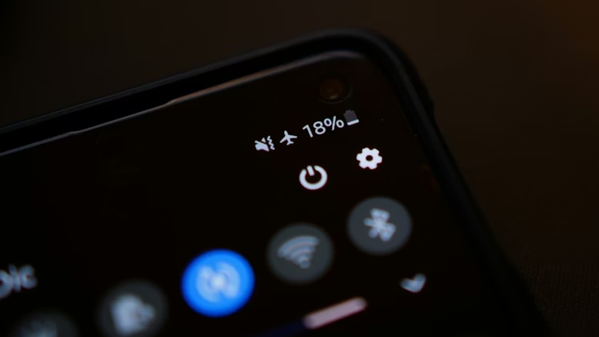 रात भर में फोन की बैटरी डाउन? इन Hidden सेटिंग्स से फिक्स होगी ड्रेन की समस्या!