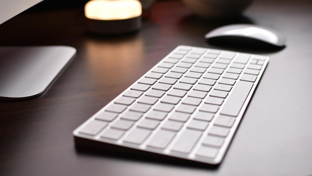 Can A Wireless Keyboard Actually Fix Your Messy Desk Setup?