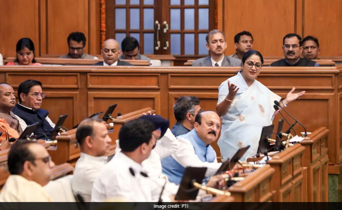 Delhi Budget 2026: Free Laptops, Cycles, Sainik School Among Key Announcements