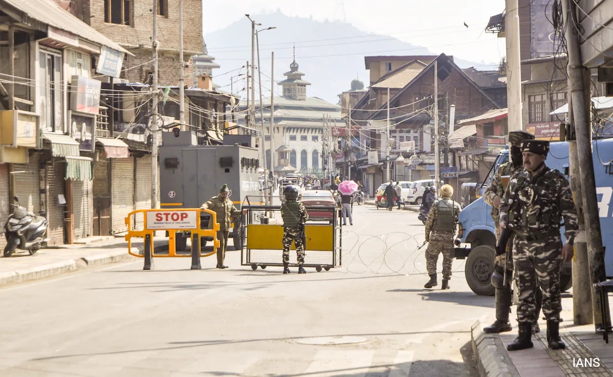 Day 5 Of Security Curbs In Kashmir After Protests Against Khamenei's Killing