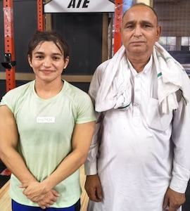 Meenakshi Goyat Shocks Antim Panghal To Make Indian Team For Asian Championships