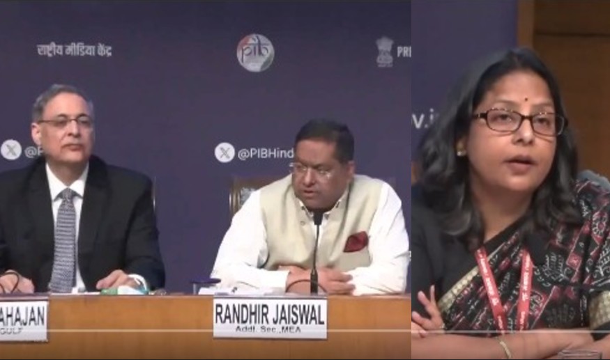 LPG से भरे 2 जहाज पहुंचे भारत, 2,44,000 नागरिक लौटे देश... जानें मंत्रालयों की प्रेस ब्रीफिंग की बड़ी बातें