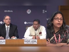 LPG से भरे 2 जहाज पहुंचे भारत, 244000 नागरिक लौटे देश... जानें मंत्रालयों की प्रेस ब्रीफिंग की बड़ी बातें