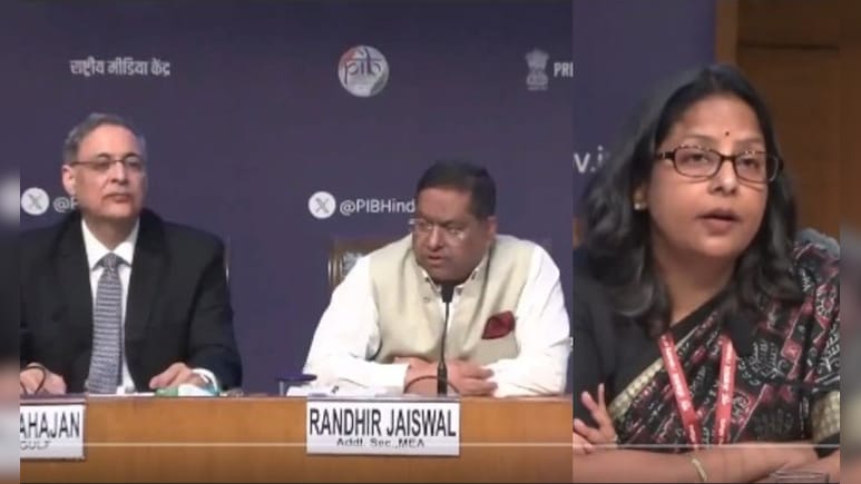 LPG से भरे 2 जहाज पहुंचे भारत, 2,44,000 नागरिक लौटे देश... जानें मंत्रालयों की प्रेस ब्रीफिंग की बड़ी बातें