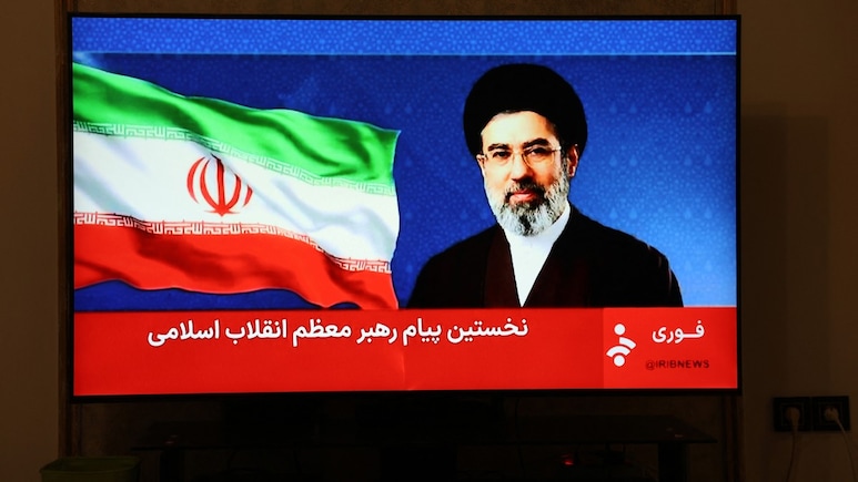 बच्चों की मौत का लेंगे बदला... युद्ध किस ओर जाएगा ईरान के सुप्रीम लीडर ने दिए 5 संकेत