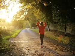 Want To Manage Blood Sugar? Nutritionist Shares 3 Simple Exercises That Can Help Lower Blood Sugar
