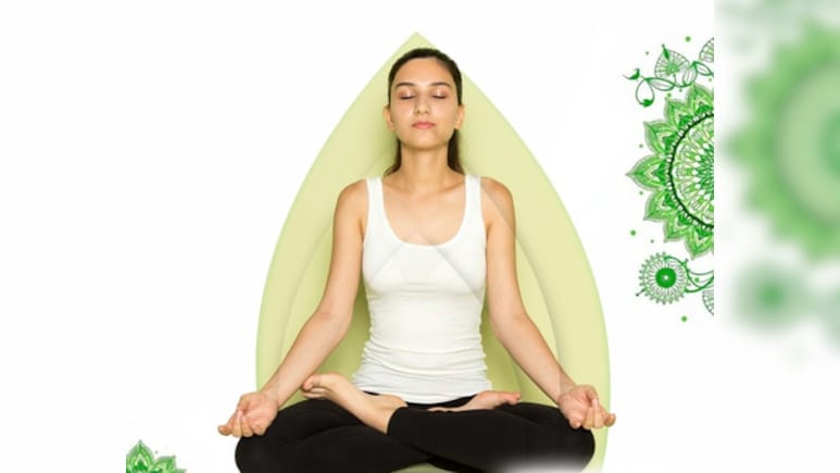 महिलाओं के लिए 5 जरूरी योगासन, यहां जानें किस बीमारी में कौन सा आसन करना चाहिए...