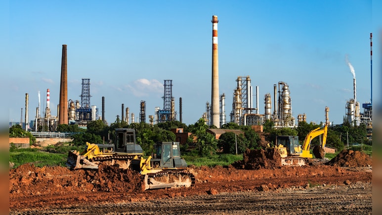 Indian Fuel Retailers Face Margin, Cash-Flow Pressure: Moody's