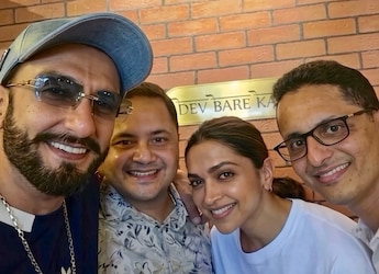 Ranveer-Deepika Spotted At Mumbai's Maaslli After Dhurandhar 2 Success