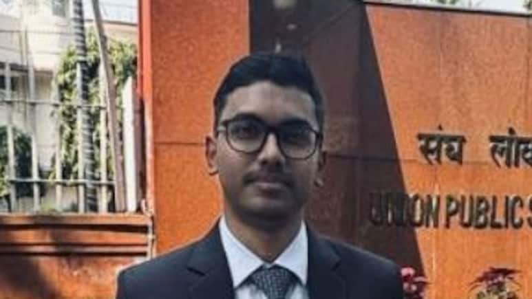 Bihar's IITian Quits MNC Job, Secures UPSC CSE AIR 102 In Second Attempt