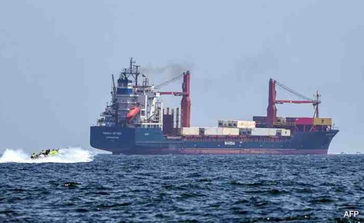 $2 Million Toll On Ships To Pass Strait Of Hormuz? What Iran Said