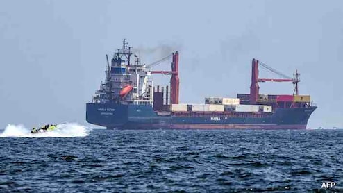 20 Merchant Vessels Attacked, 1,900 Ships Stranded: Navy Chief On Hormuz