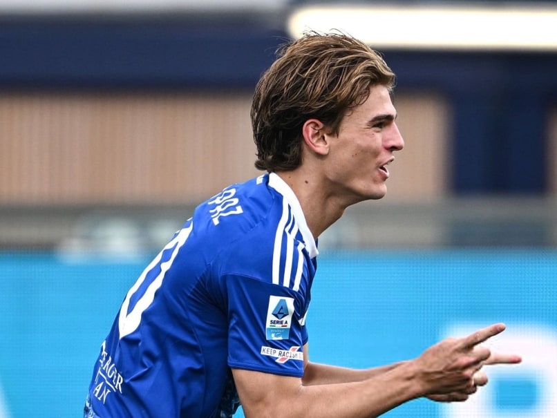 Como Swat Aside Pisa To Boost Champions League Hopes