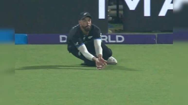 VIDEO: एडन मार्करम को दिया गया गलत आउट? डेरिल मिचेल के करिश्माई कैच पर मचा बवाल