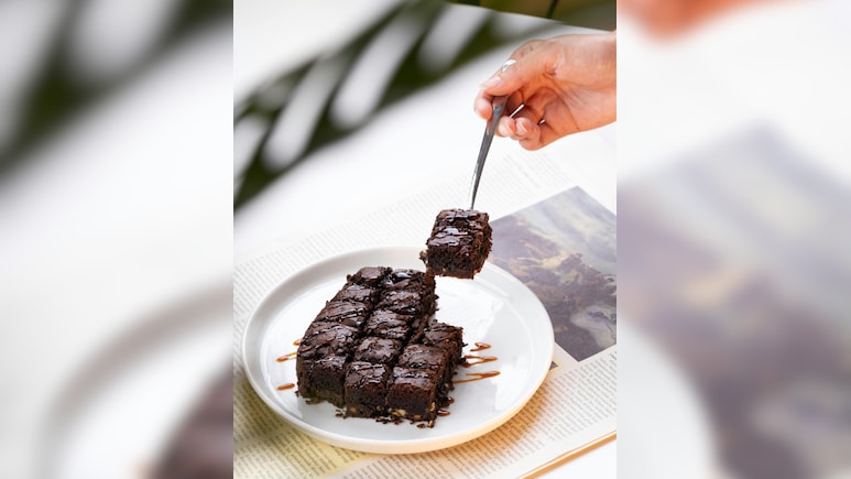 10 मिनट में बनाएं सॉफ्ट और चॉकलेटी बनाना ब्राउनी, बिना ओवन तैयार होगा यह टेस्टी डेजर्ट
