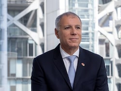 HSBC Mulls Deep Job Cuts From Multiyear AI-Fueled Overhaul