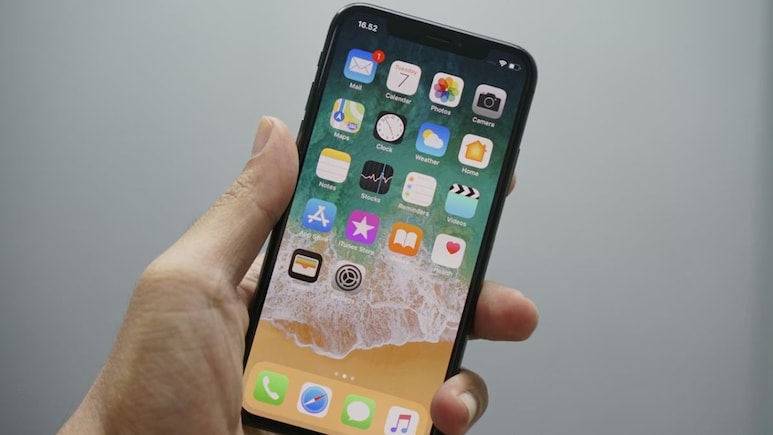 iPhone यूजर्स सावधान! न ऐप डाउनलोड, न लिंक पर क्लिक, फिर भी हैक हो रहे हैं आईफोन, जानिए कैसे बचें