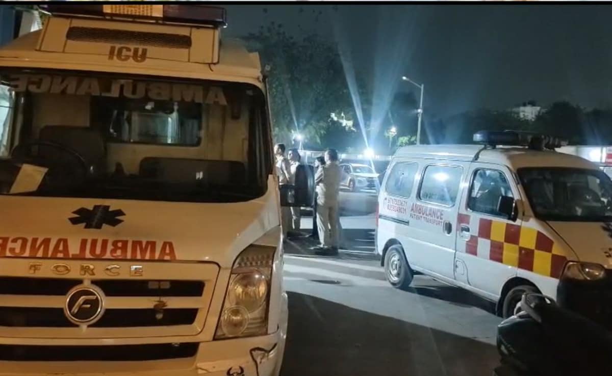 कैंसर की बीमारी से जूझ रहा था मरीज, नोएडा के ESIC हॉस्पिटल की 5वीं मंजिल से कूदा, मौत